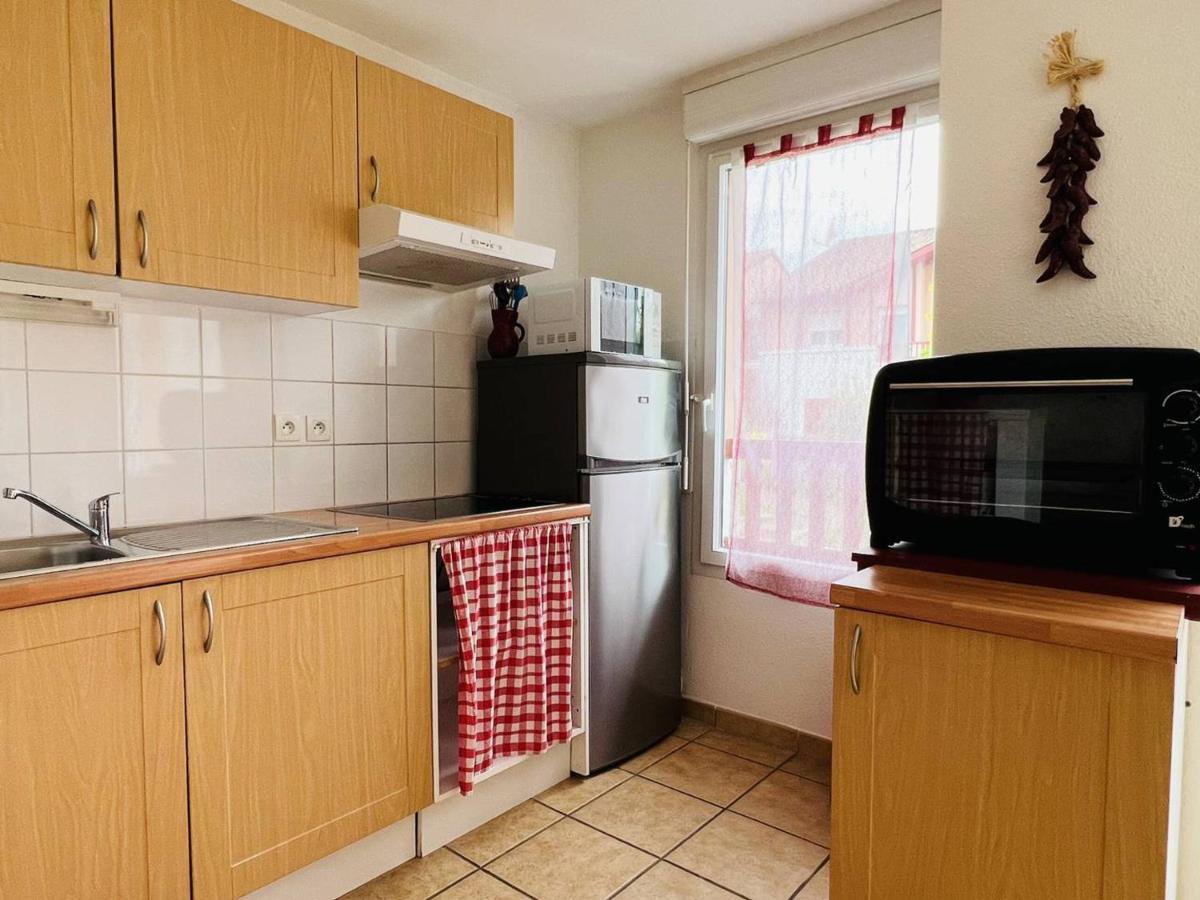 Appartement F2 A Cambo-Les-Bains Avec Piscine, Proche Thermes, Terrasse Et Parking - Fr-1-495-36 Kültér fotó