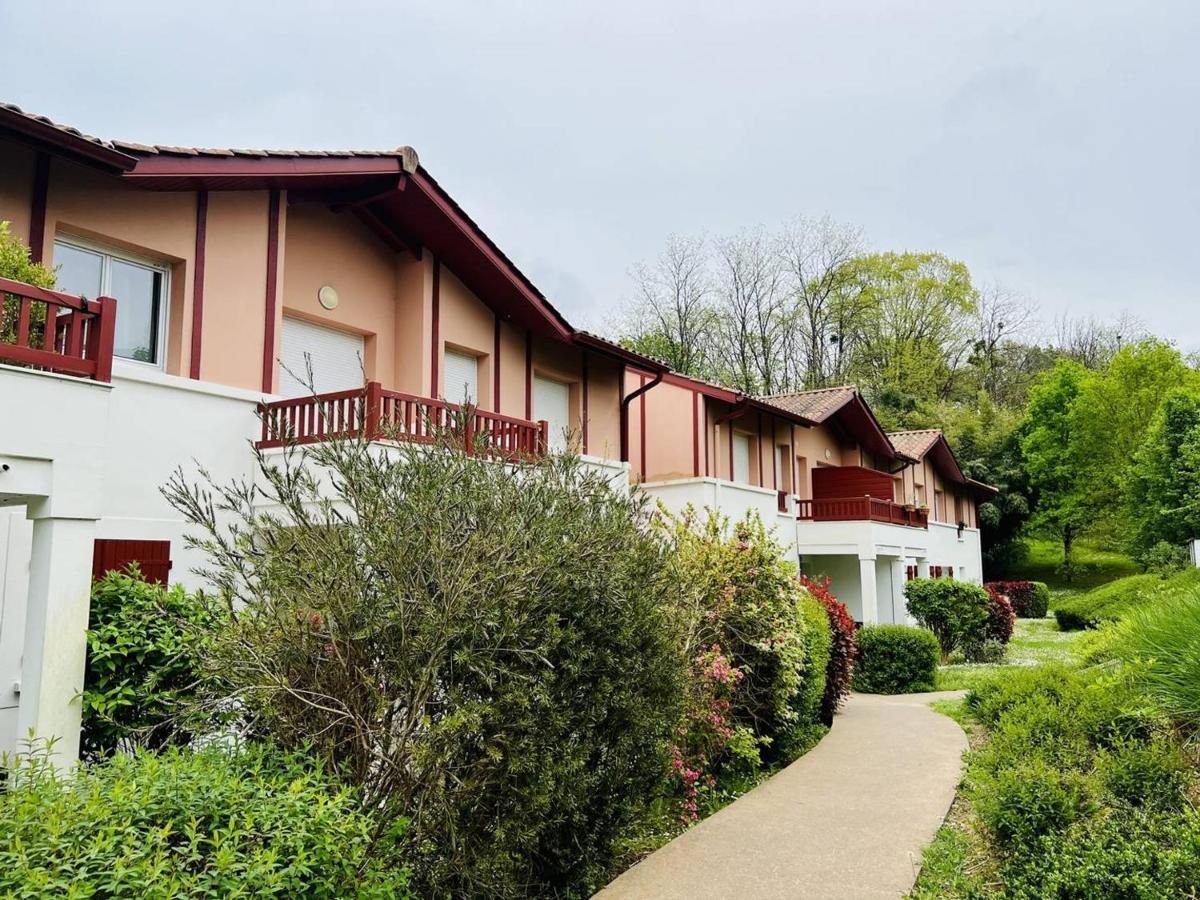 Appartement F2 A Cambo-Les-Bains Avec Piscine, Proche Thermes, Terrasse Et Parking - Fr-1-495-36 Kültér fotó